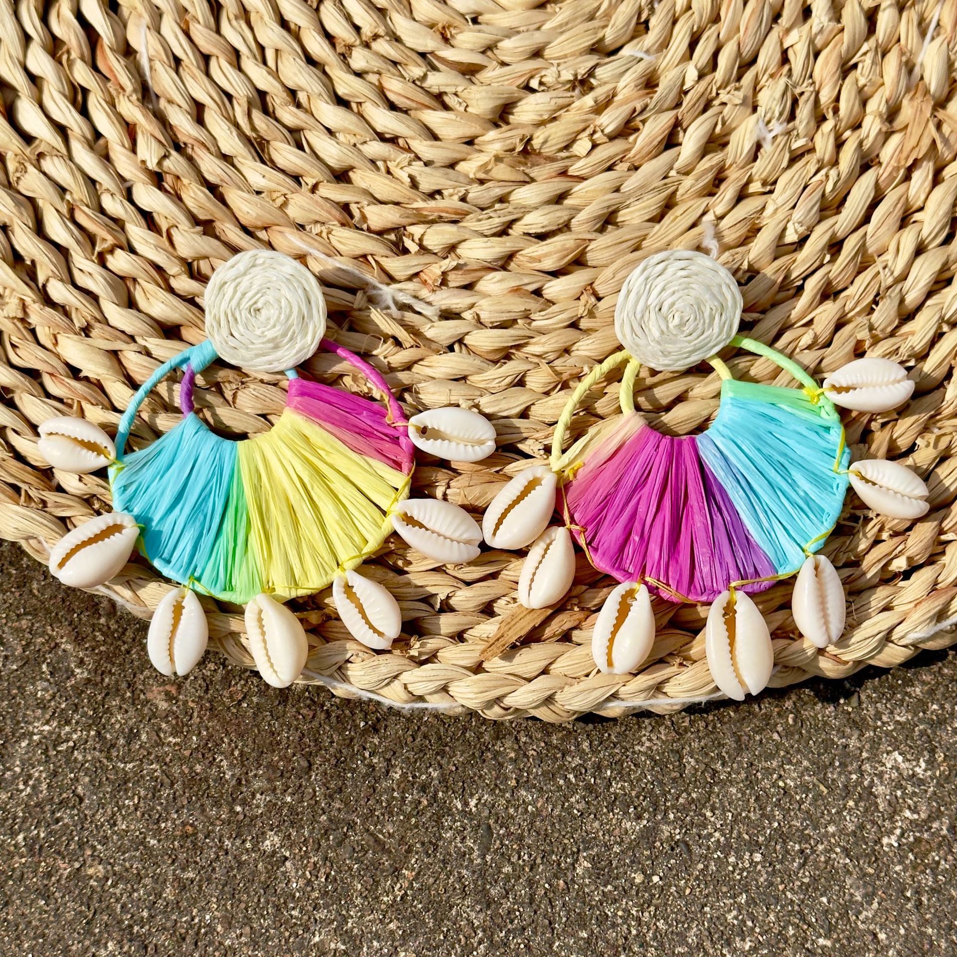 Wholesale 5pcs Bohemian Raffia Round Shell Tassel Earrings